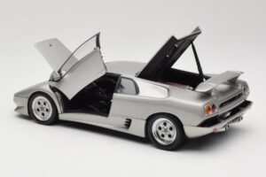 Lamborghini Diablo Hõbedane AUTOart 1:18 70071 Metall - pilt 5/8