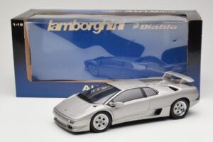 Lamborghini Diablo Hõbedane AUTOart 1:18 70071 Metall - pilt 8/8