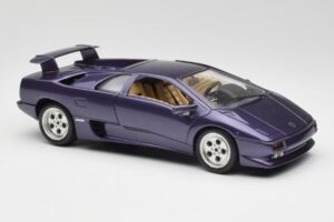 Lamborghini Diablo Lilla Maisto 1:18 3028 Metall - pilt 6/8