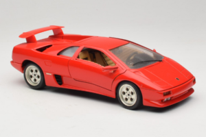 Lamborghini Diablo Punane Bburago 1:18 3041-M1 Metall - pilt 6/8