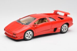 Lamborghini Diablo Punane Bburago 1:18 3028-M1 Metall