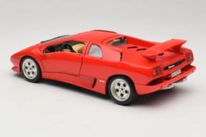 Lamborghini Diablo Punane Bburago 1:18 3041-M1 Metall - pilt 7/8
