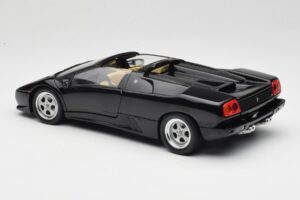 Lamborghini Diablo Roadster Must AUTOart 1:18 70093-R1 Metall - pilt 9/10