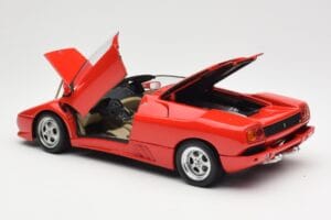 Lamborghini Diablo Roadster Punane AUTOart 1:18 70091 Metall - pilt 5/8