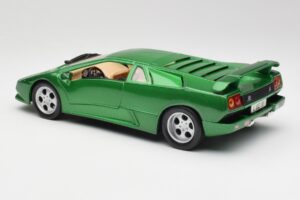 Lamborghini Diablo SE Roheline Maisto 1:18 50303 Metall - pilt 7/8