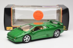 Lamborghini Diablo SE Roheline Maisto 1:18 50303 Metall - pilt 8/8