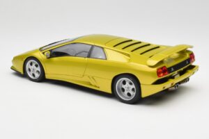 Lamborghini Diablo SE30 Anniversary Edition Kollane Spyder AUTOart 1:18 79157 Metall - pilt 7/8