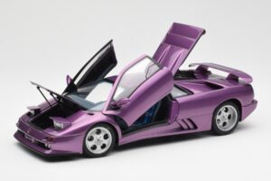 Lamborghini Diablo SE30 Jota Metallic Lilla AUTOart 1:18 79142 Komposiit - pilt 2/8
