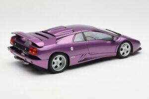 Lamborghini Diablo SE30 Jota Metallic Lilla AUTOart 1:18 79142 Komposiit - pilt 3/8