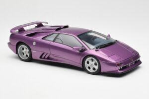 Lamborghini Diablo SE30 Jota Metallic Lilla AUTOart 1:18 79142 Komposiit - pilt 6/8