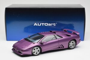 Lamborghini Diablo SE30 Jota Metallic Lilla AUTOart 1:18 79142 Komposiit - pilt 8/8
