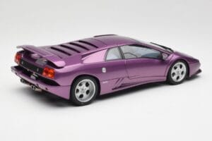 Lamborghini Diablo SE30 Anniversary Edition Metallic Lilla AUTOart 1:18 79158 Metall - pilt 3/8