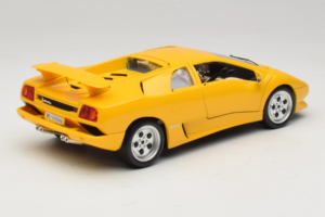 Lamborghini Diablo Kollane Bburago 1:18 3041-M2 Metall - pilt 3/8