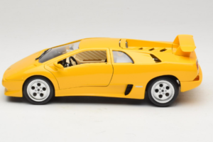 Lamborghini Diablo Kollane Bburago 1:18 3041-M2 Metall - pilt 4/8