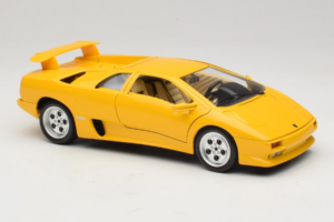 Lamborghini Diablo Kollane Bburago 1:18 3041-M2 Metall - pilt 6/8