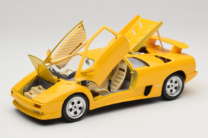 Lamborghini Diablo Kollane Bburago 1:18 3041-M2 Metall - pilt 2/8