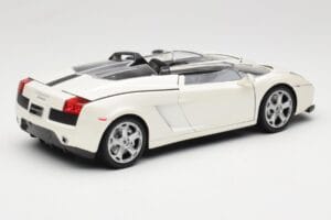 Lamborghini Gallardo Concept S Valge Motormax 1:18 79156 Metall - pilt 3/8
