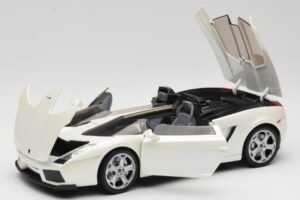 Lamborghini Gallardo Concept Valge Mondo Motors 1:18 146432 Metall - pilt 2/8