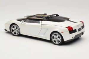 Lamborghini Gallardo Concept Valge Mondo Motors 1:18 146432 Metall - pilt 7/8