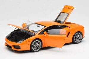 Lamborghini Gallardo LP560-4 Oranž AUTOart 1:18 74593 Metall - pilt 2/8