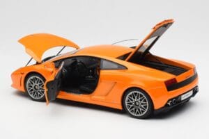 Lamborghini Gallardo LP560-4 Oranž AUTOart 1:18 74593 Metall - pilt 5/8