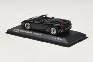 Lamborghini Gallardo LP560-4 Spyder Must Minichamps 1:43 400103830 Metall - pilt 3/5