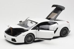 Lamborghini Gallardo Superleggera Monocerus Metallic Valge AUTOart 1:18 74585 Metall - pilt 2/8