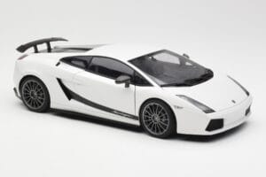 Lamborghini Gallardo Superleggera Monocerus Metallic Valge AUTOart 1:18 74585 Metall - pilt 6/8