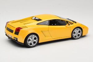 Lamborghini Gallardo Kollane Maisto 1:18 31655 Metall - pilt 3/8