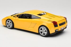 Lamborghini Gallardo Kollane Maisto 1:18 31655 Metall - pilt 7/8