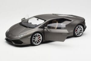 Lamborghini Huracan LP610-4 Hall AUTOart 1:18 74606 Komposiit - pilt 2/8