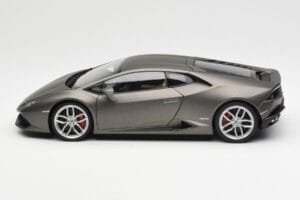 Lamborghini Huracan LP610-4 Hall AUTOart 1:18 74606 Komposiit - pilt 4/8
