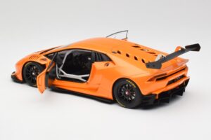 Lamborghini Huracan LP620-2 Super Trofeo Arancio Borealis Pearl Effect Oranž AUTOart 1:18 81558 Metall - pilt 5/8