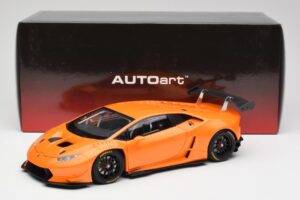 Lamborghini Huracan LP620-2 Super Trofeo Arancio Borealis Pearl Effect Oranž AUTOart 1:18 81558 Metall - pilt 8/8