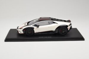 Lamborghini Huracan Sterrato No. 63 Valge TopSpeed 1:18 TS0610 Vaik - pilt 3/6
