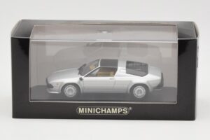 Lamborghini Jalpa Hõbedane Minichamps 1:43 400103601 Metall - pilt 4/4