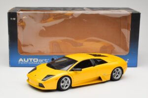 Lamborghini Murcielago LP640 Giallo Orion AUTOart 1:18 74511 Metall - pilt 8/8
