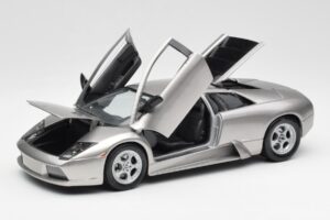 Lamborghini Murcielago Hõbe Maisto 1:18 7450257 Metall - pilt 2/8