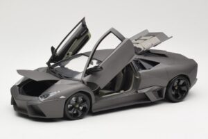 Lamborghini Reventon Matte Grey Bburago 1:18 18-11029 Metall - pilt 2/8