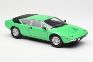 Lamborghini Urraco P250 Heleroheline Kyosho 1:18 08441G Metall - pilt 6/8