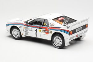Lancia 037 Martini #1 W. Rohrl / C. Geistdorfer Winner Rally Monte Carlo 1983 Öine Versioon Kyosho 1:18 08306A Metall - pilt 7/8