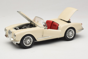 Lancia Aurelia B24 Spider Beež Bburago 1:18 3010-M2 Metall - pilt 2/8