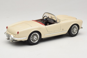Lancia Aurelia B24 Spider Beež Bburago 1:18 3010-M2 Metall - pilt 3/8