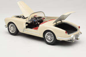 Lancia Aurelia B24 Spider Beež Bburago 1:18 3010-M2 Metall - pilt 5/8