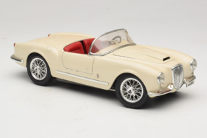 Lancia Aurelia B24 Spider Beež Bburago 1:18 3010-M2 Metall - pilt 6/8