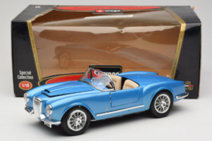 Lancia Aurelia B24 Spider Sinine Bburago 1:18 3010-M1 Metall - pilt 8/8