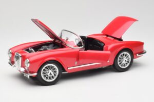 Lancia Aurelia B24 Spider Punane Bburago 1:18 3010 Metall - pilt 2/8