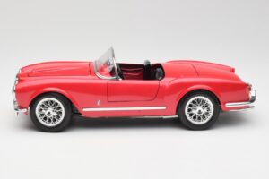 Lancia Aurelia B24 Spider Punane Bburago 1:18 3010 Metall - pilt 4/8
