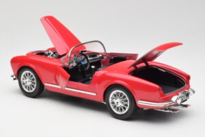 Lancia Aurelia B24 Spider Punane Bburago 1:18 3010 Metall - pilt 5/8