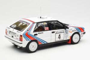 Lancia Delta HF 4WD #4 M. Alen / I. Kivimaki Martini Rally 1000 Lakes 1987 Kyosho 1:18 08960B Metall - pilt 3/8